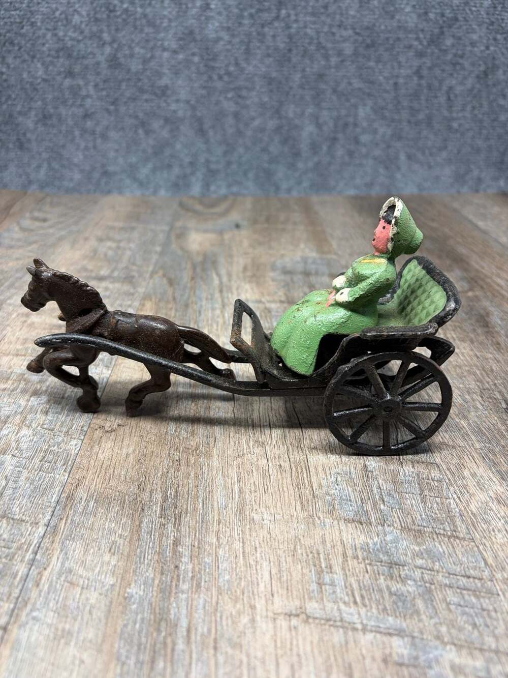 VTG Cast Iron Horse Drawn Carriage with lady rider green dress and seat  8"-